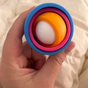 Mottagen oändlig flipboll finger fidget spinner från kund M****l.