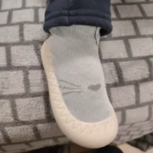 Mottaget Baby First Walker Slip-On Sock Skor från kund L***i.