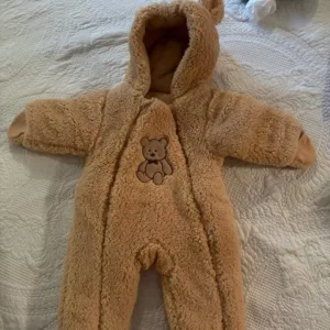 Mottagen Baby Hooded Romper Thickened Jumpsuit från kund C****n.