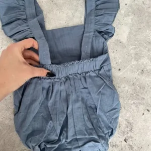 Received Baby Girls Sleeveless Romper from customer K***a.