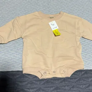 Received Baby Cotton Long Sleeve Bubble Romper from customer V****y.