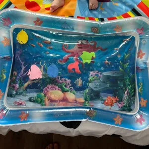 Received Inflatable Tummy Time Water Play Mat from customer S*****n.